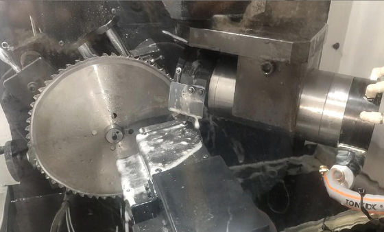 उच्च परिशुद्धता पूर्ण स्वचालित देखा तेज मशीन लकड़ी उद्योग